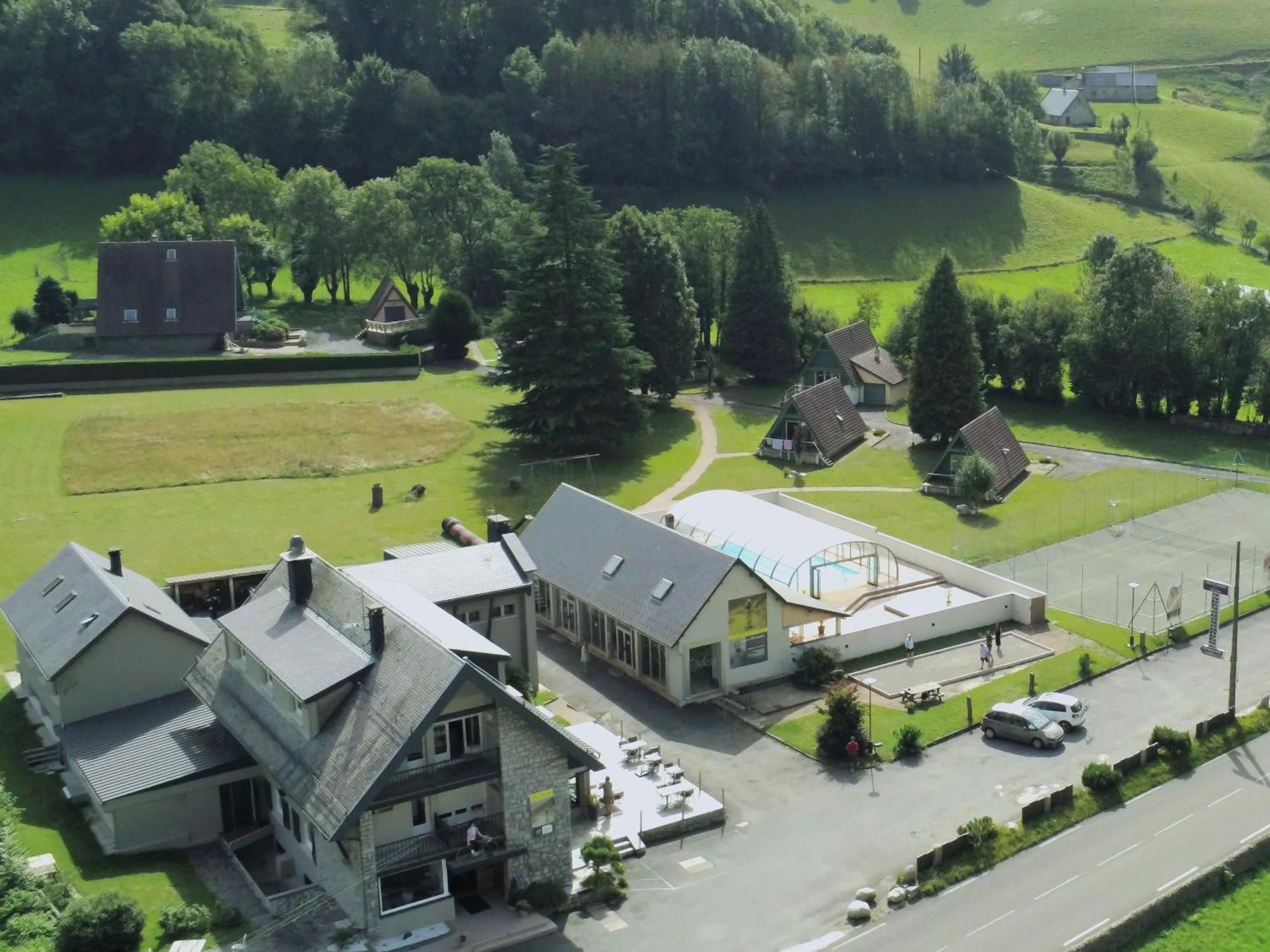 Hotel Le Chalet Sainte-Marie-de-Campan Eksteriør billede